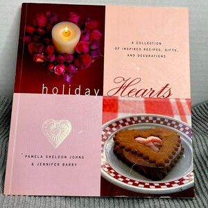 Holiday Hearts. A collection of inspired recipes, gifts, and decoration. Book